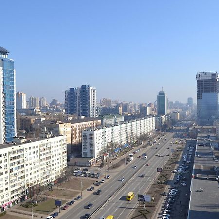 Apartment On Prospect Beresteiskyi 29 Kiev Bagian luar foto